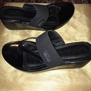 Women’s sandals